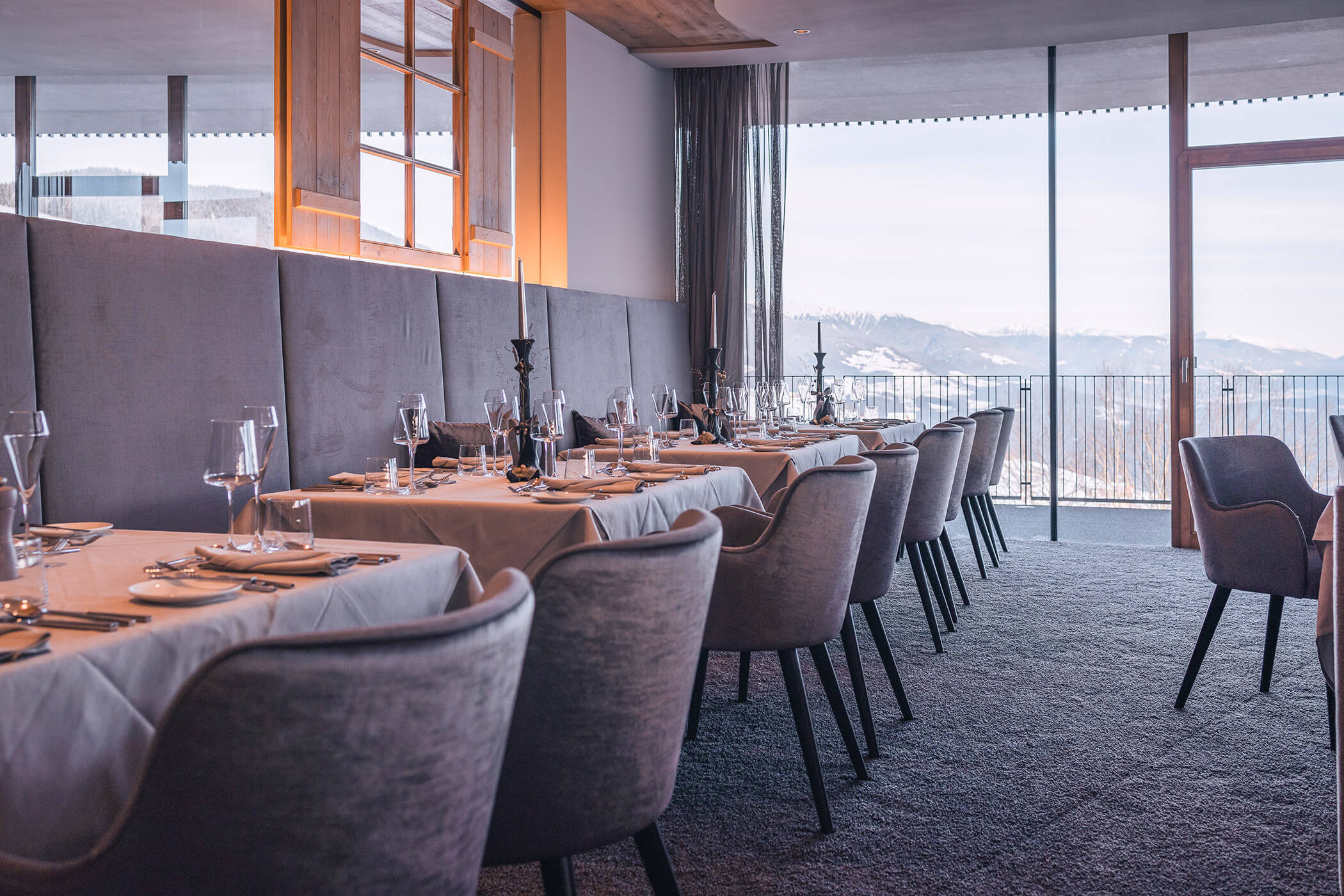 Impressionen - Speisesaal mit Blick